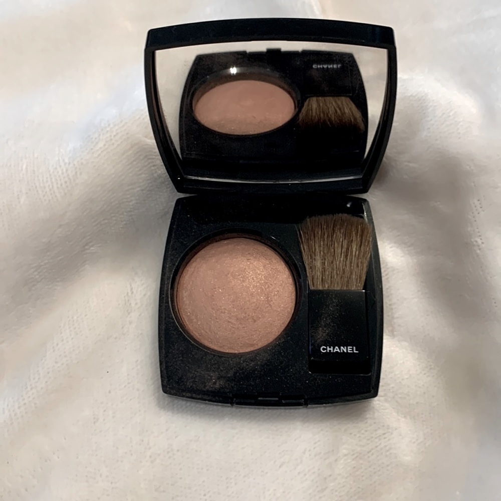 Chanel powder blush